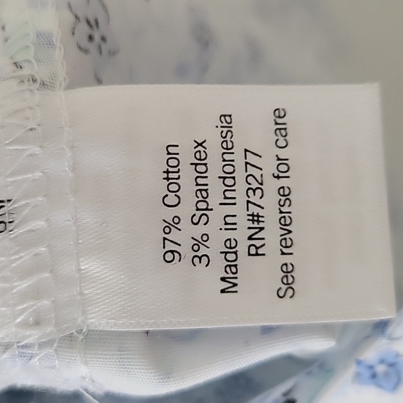 Croft & Barrow Blue and White Floral Blouse, Size 2X - Picture 10 of 12